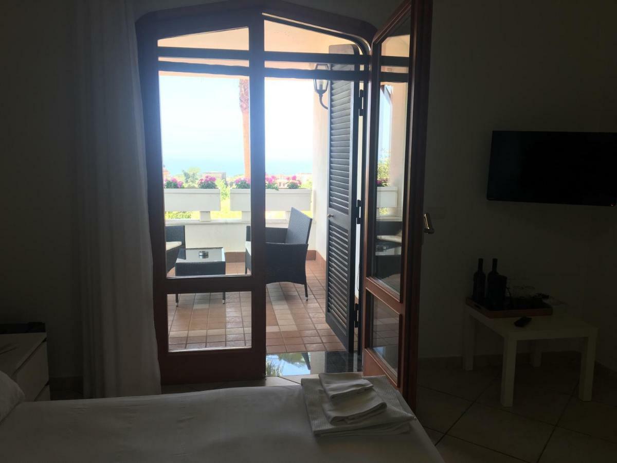 B&B Villa Nunzia แอร์โกลาโน ภายนอก รูปภาพ